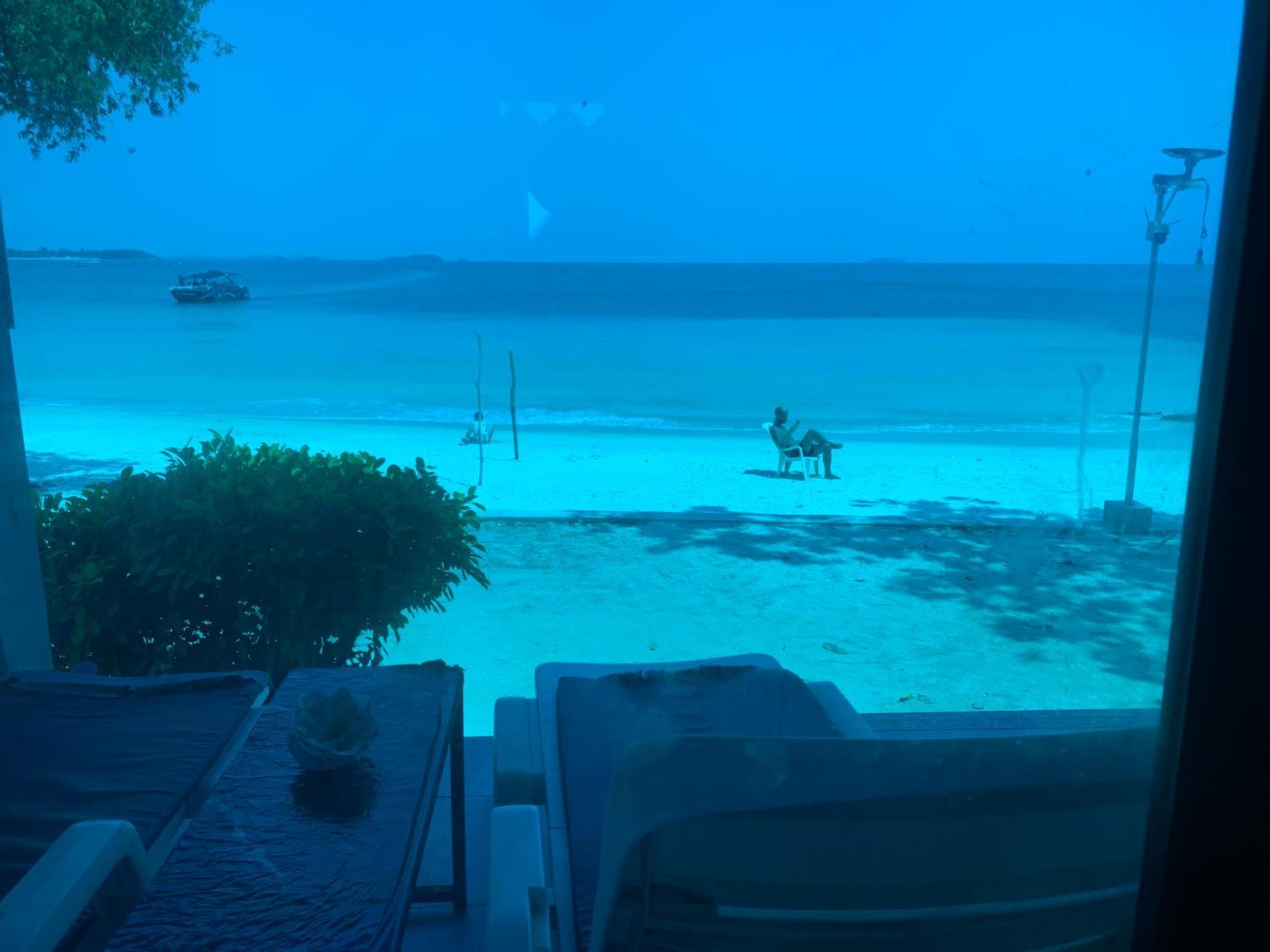 Hotel ลุงดำฮัทบีช à Ko Samet Extérieur photo